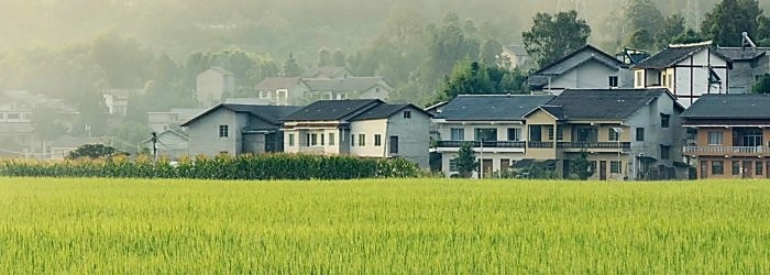 人生如戏台，笑泪交织。幕起幕落，皆是精彩篇章。